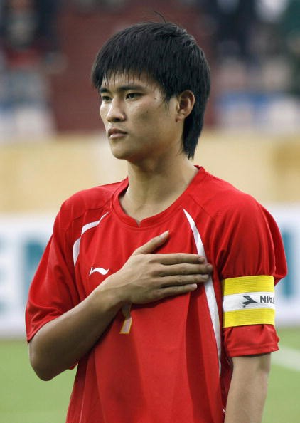 Công Vinh trong trận đấu loại Olympic Bắc Kinh gặp Oman tháng 4/2007.